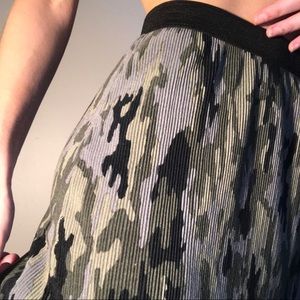 Wild FABLE casual skirt